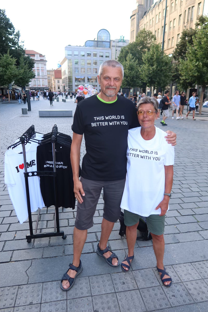 THIS WORLD T-Shirt "BLACK"